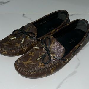 Louis Vuitton ballet flats